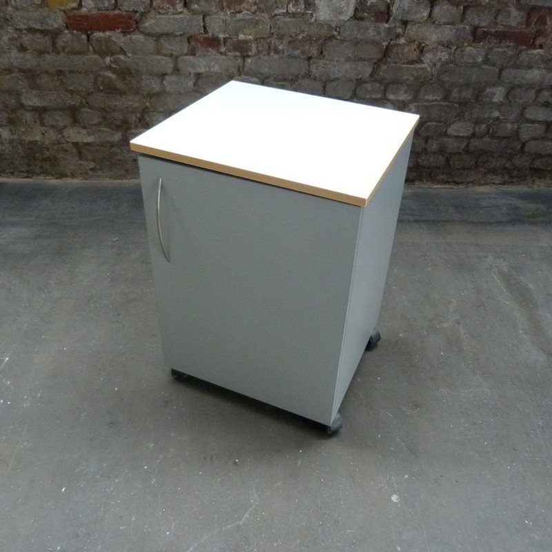 kleiner Rollschrank von Knoll